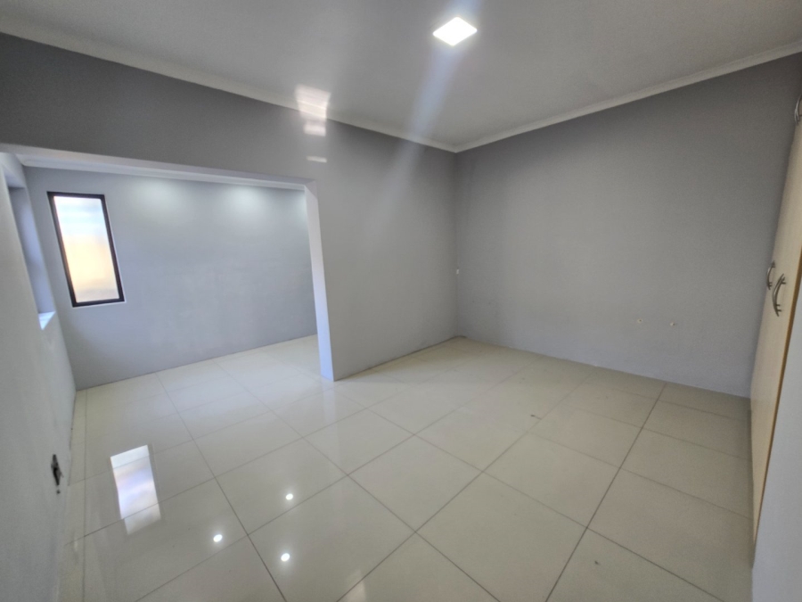4 Bedroom Property for Sale in Wetton Western Cape